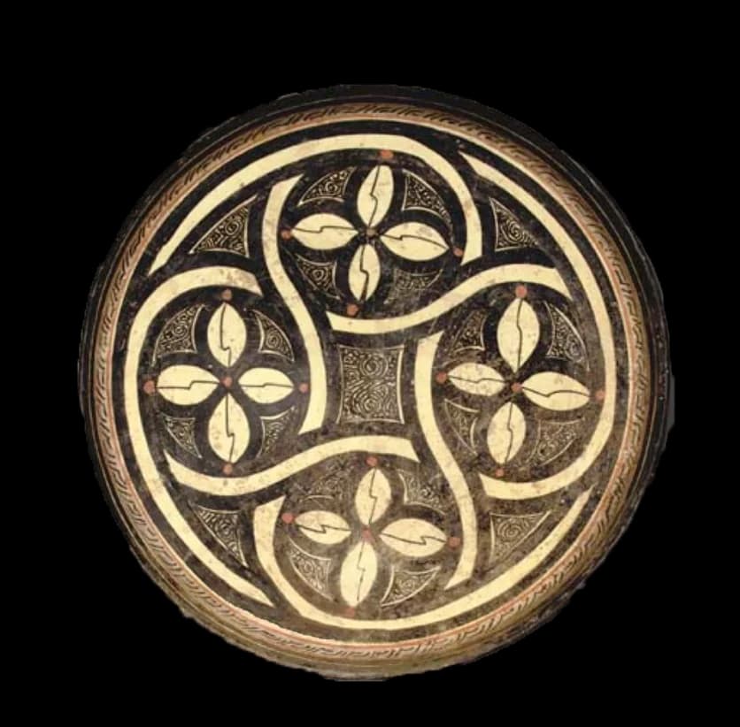 A SAMARKAND POTTERY DISH