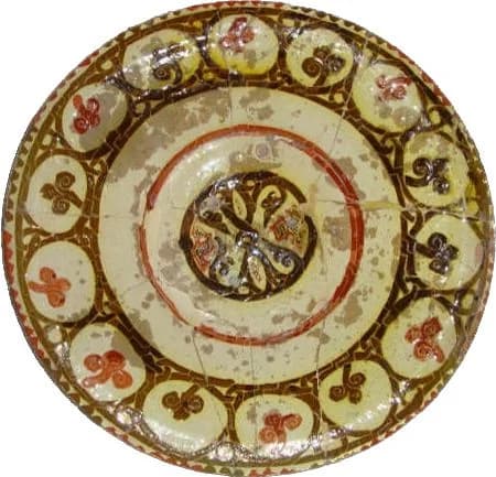 A SAMARQAND LARGE DISH WITH FLORAL MOTIF