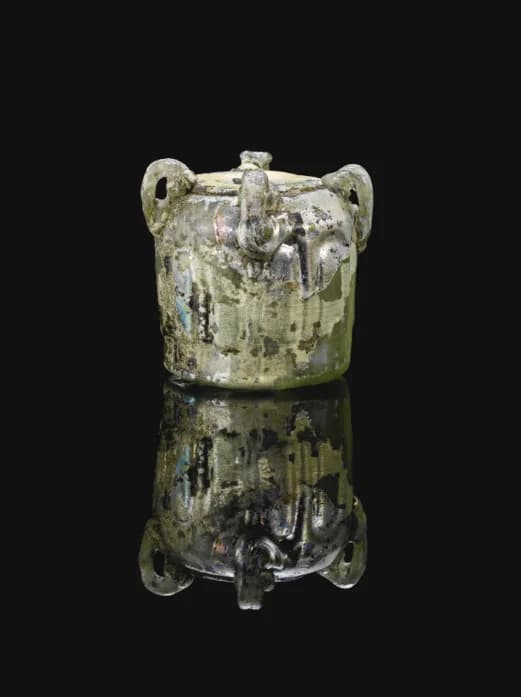 A RARE CAMEO GLASS BOWL WITH HARES DECORATION